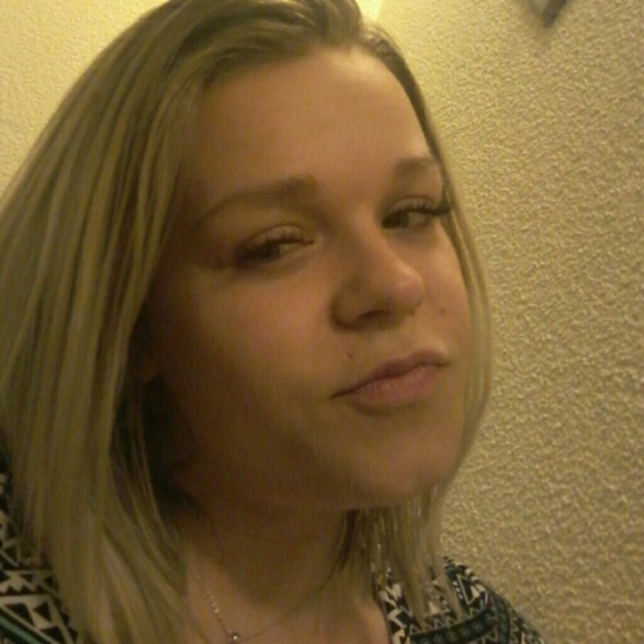 Meet your Posher, Katherine - Picture 1 of 1