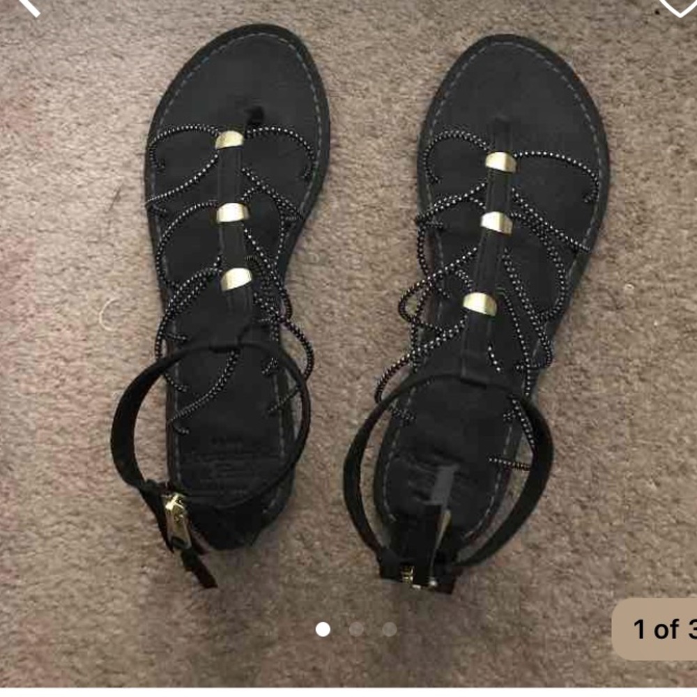 abercrombie sandals