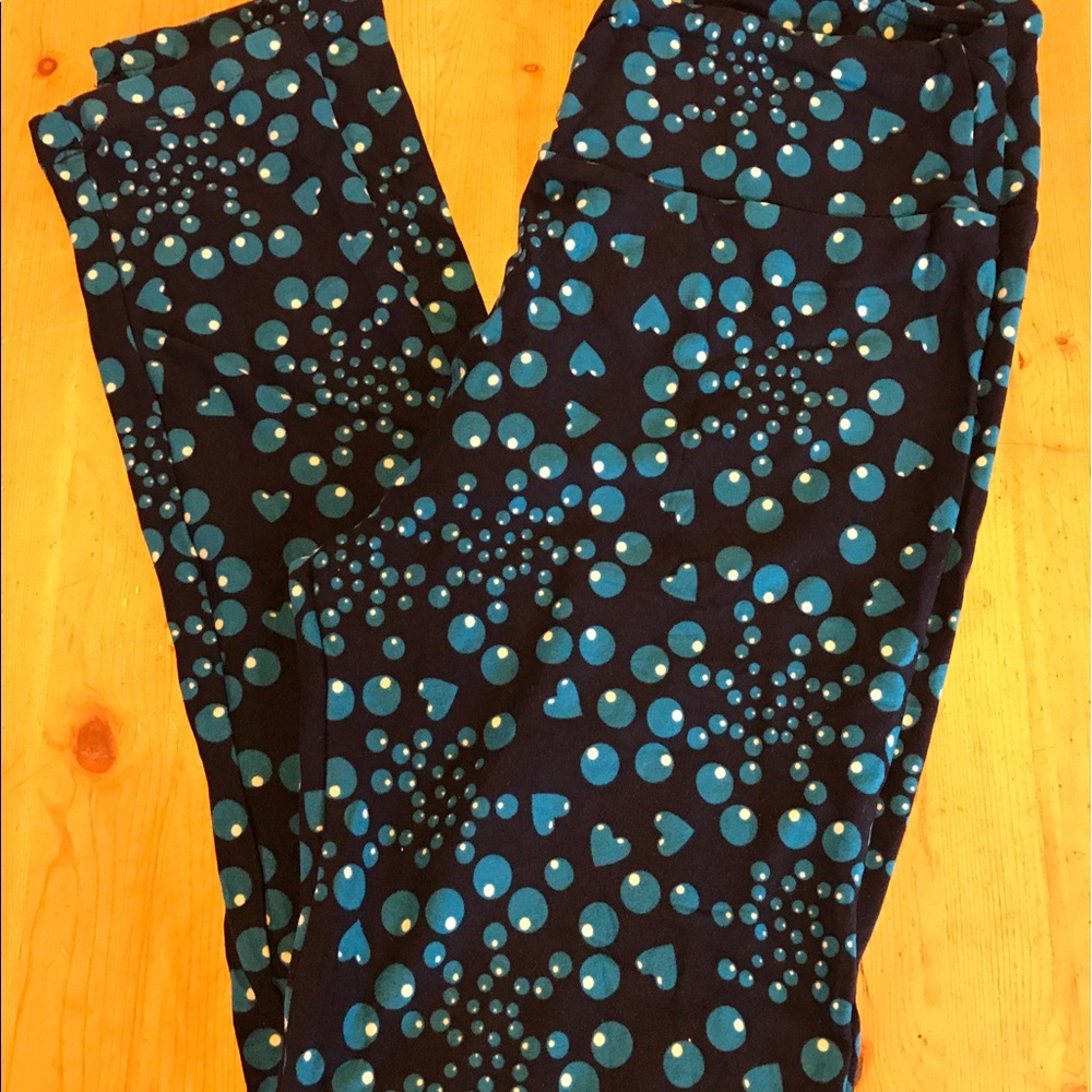 BNWT LULAROE BLACK BUBBLES & HEARTS OS LEGGINGS 🦄