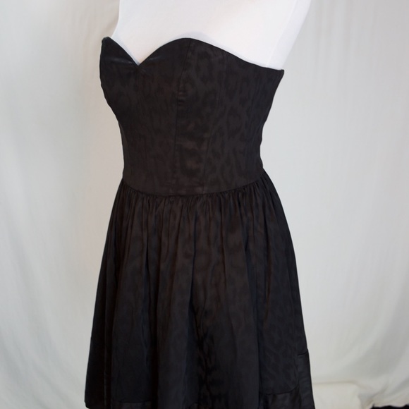 Betsey Johnson Strapless Party Dress - Picture 3 of 6