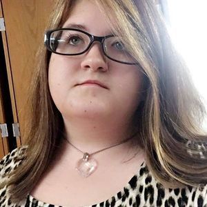 Meet your Posher, Abigail k