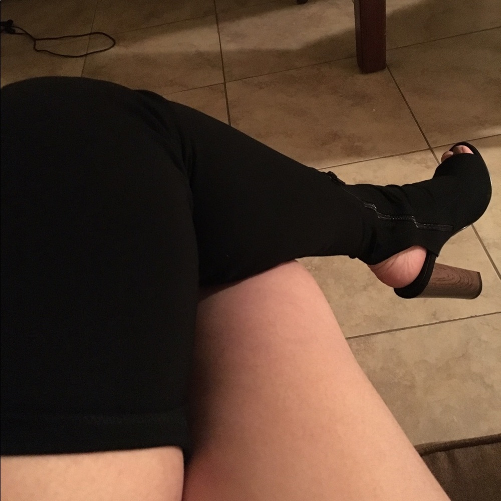 Thigh high knee heel