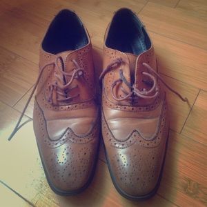 Dress shoes