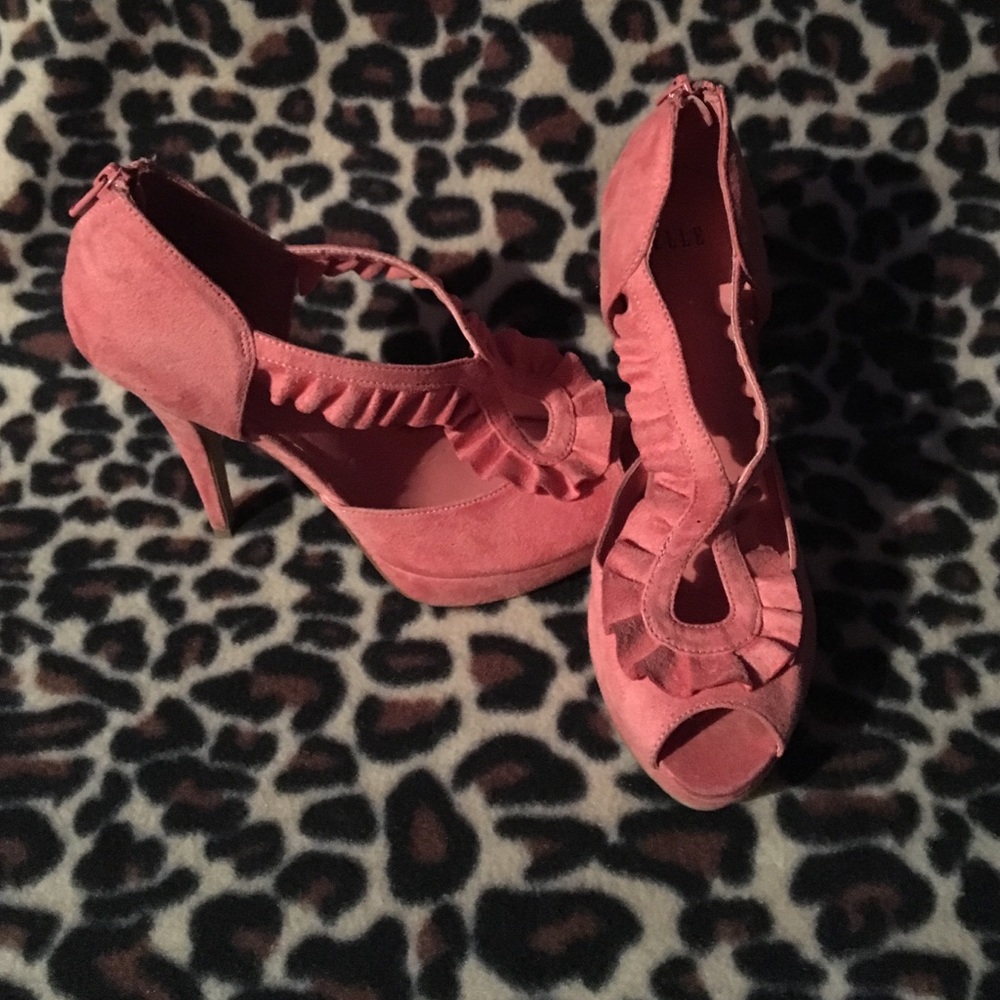 Pink Ruffle Shoe