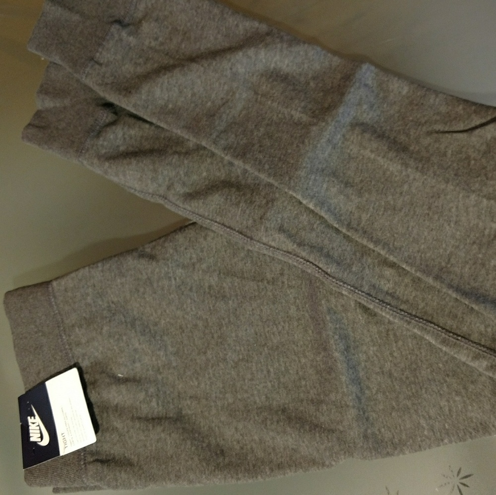 NWT Nike grey joggers / sweatpants