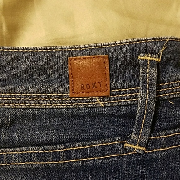 jean skirt - Picture 3 of 4