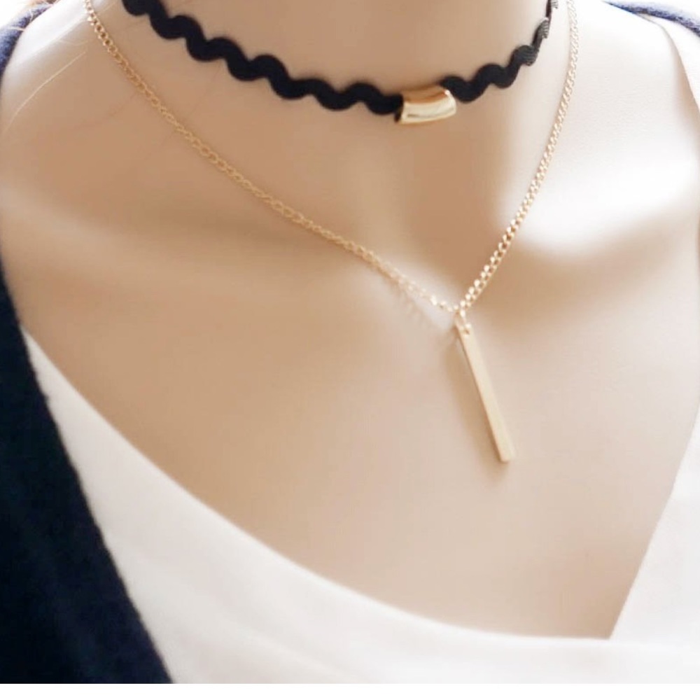 Necklace choker
