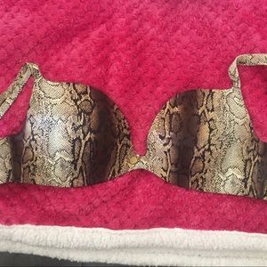 Wonder bra size: 36A