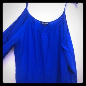 Cold shoulder Express top
