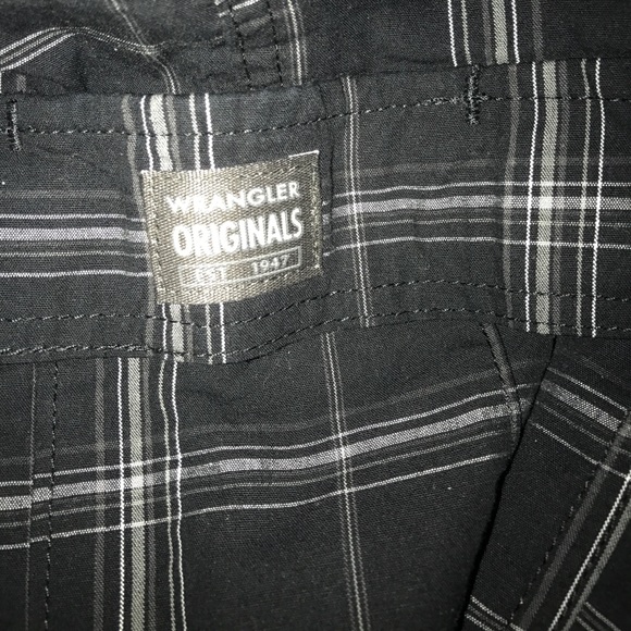 Wrangler Black Cargo Shorts Waist 40 - Picture 2 of 4