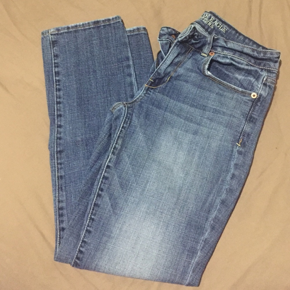 American Eagle Medium Wash Denim