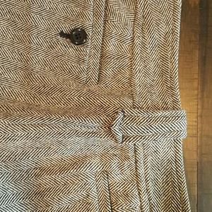 Black/white herringbone lined trousers