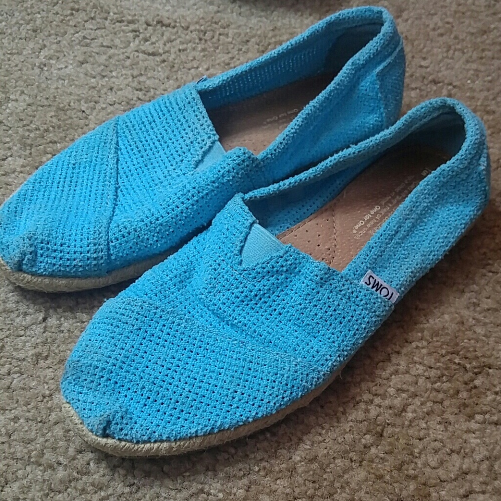 Blue Toms