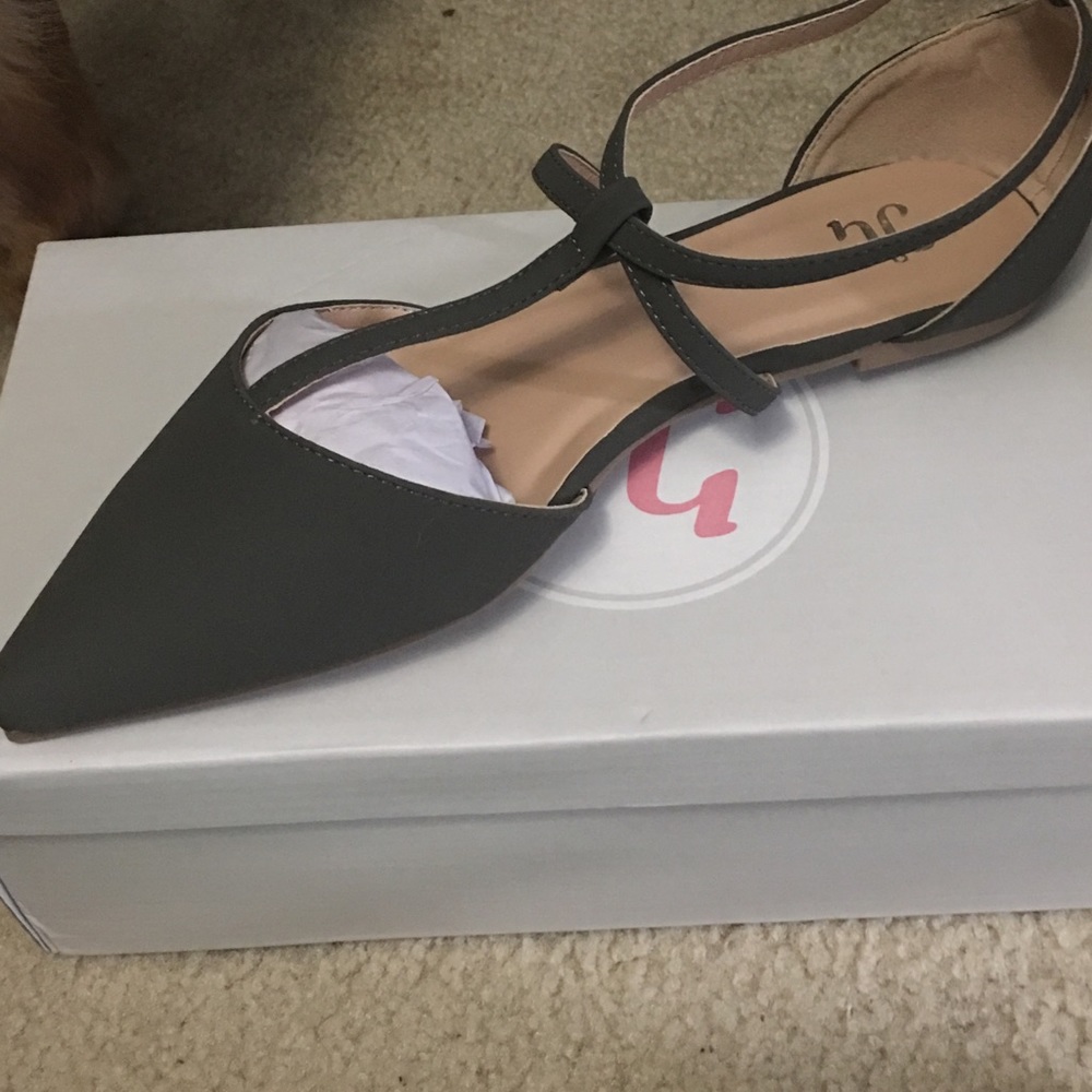 Brand new. T strap flats. Bought off Jane website.