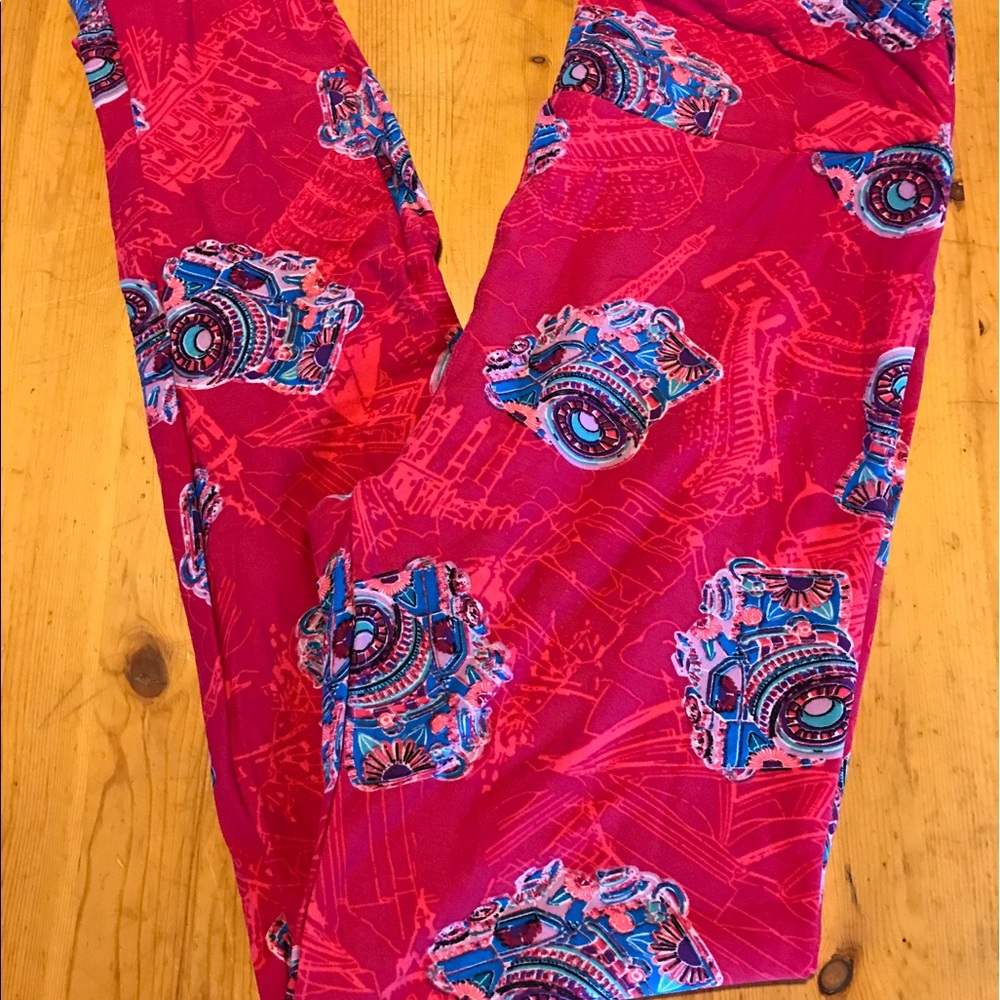 🎉SALE🎉BNWT LULAROE PINK 📷 CAMERAS OS LEGGINGS