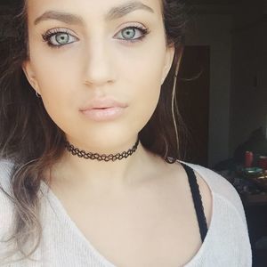 Meet your Posher, Devin