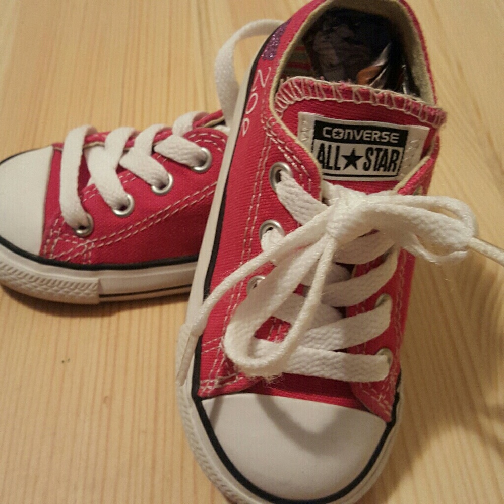 Adorable Converse💟