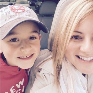 Meet your Posher, Laurie