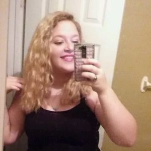 Meet your Posher, Cierra