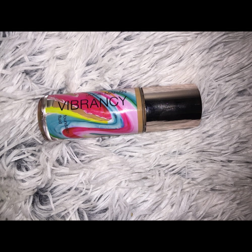 Josie Maran Vibrancy Argan Oil Foundation