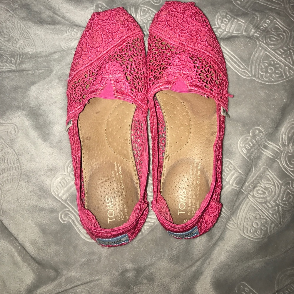 Toms