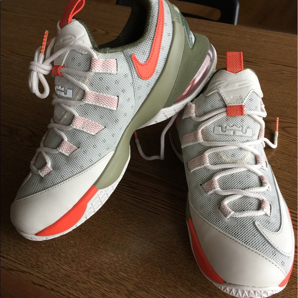 Nike lebron XIII low Limeted mens shoes