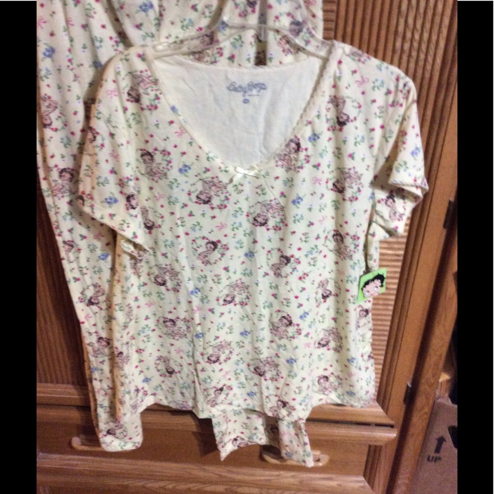 Betty Boop 2 piece pajama NWT
