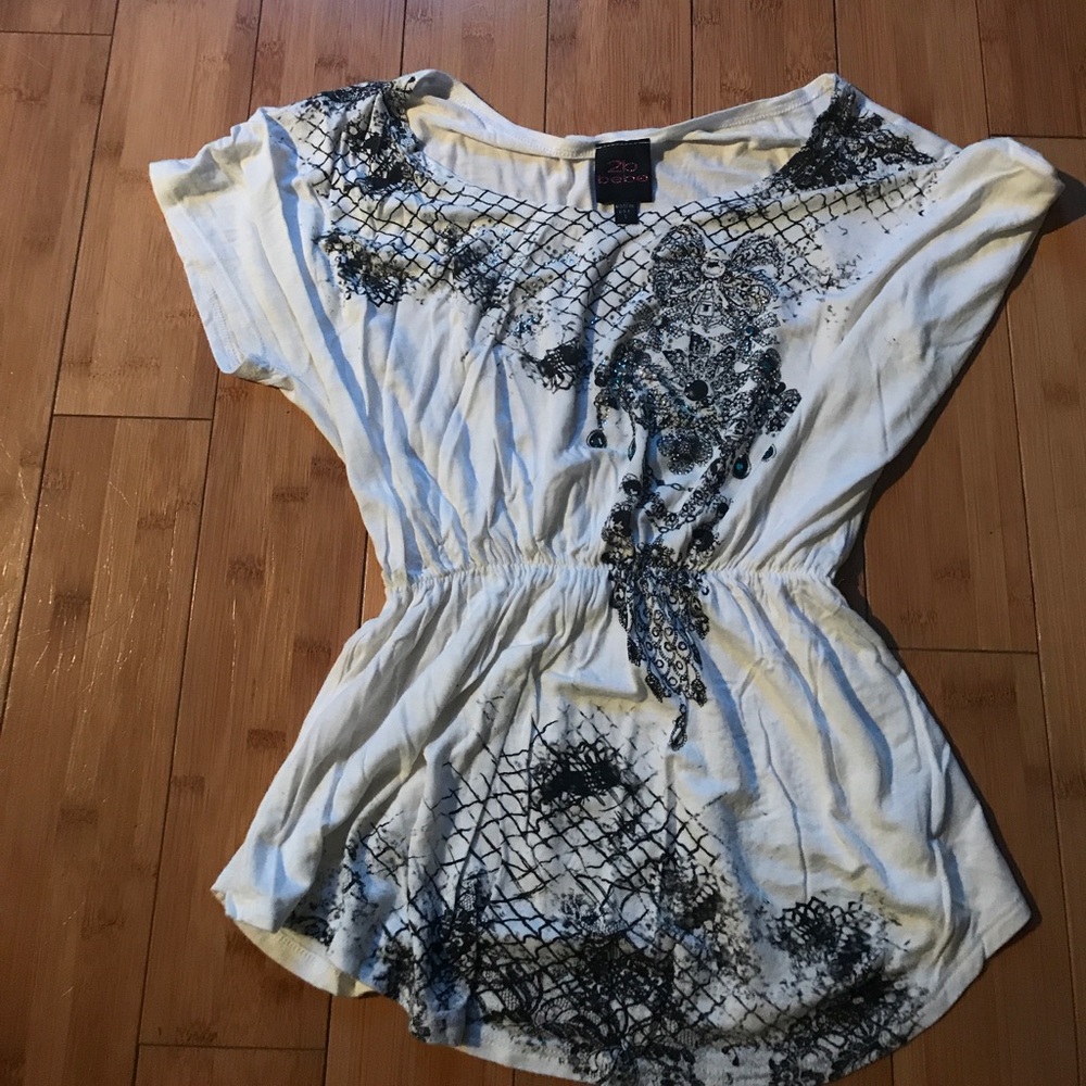 2b bebe Blouse