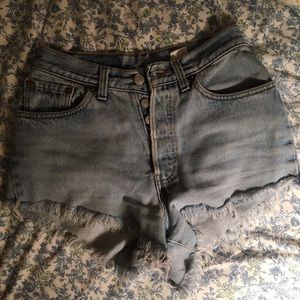 high waisted Levi shorts
