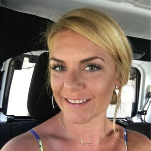 Meet your Posher, Ang