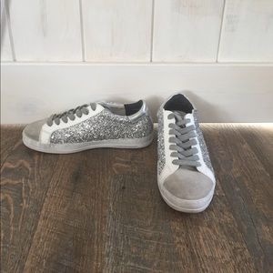 Steve Madden sneakers size 7.5
