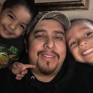 Meet your Posher, Everardo