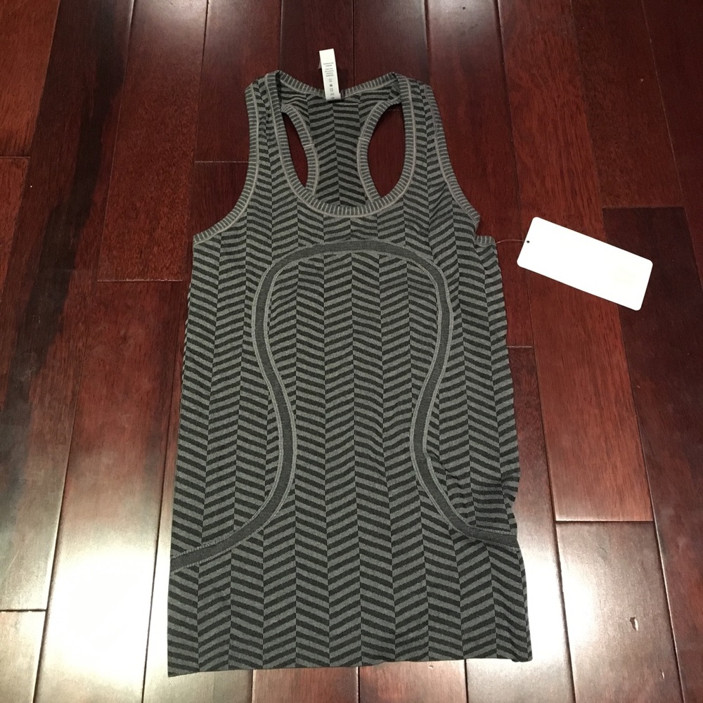 Black and grey seamless tank