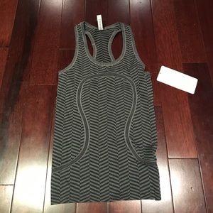 Black and grey seamless tank