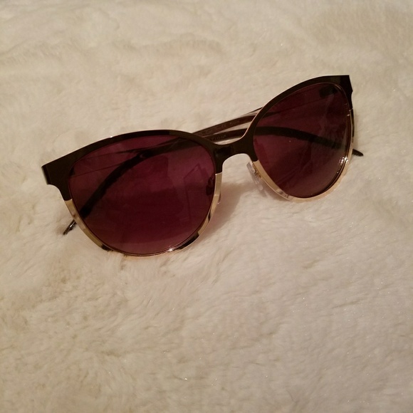 Sunglasses - Picture 1 of 1