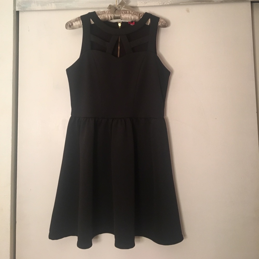 Short black dress