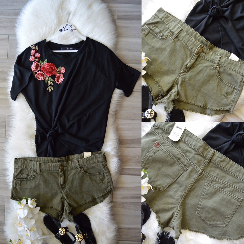 BDG Low rise dolphin olive green distressed shorts