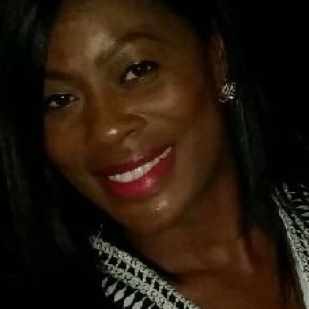 Meet your Posher, Shey