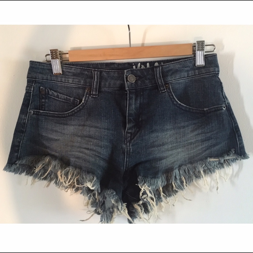 Volcom SZ. 25 Blue Denim cut-off shorts