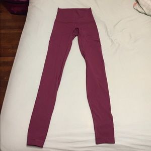 lululemon maroon wunder unders NWOT size 4