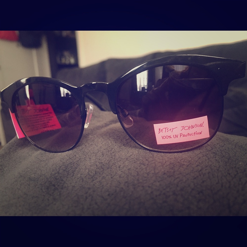 Betsey Johnson club master sunglasses