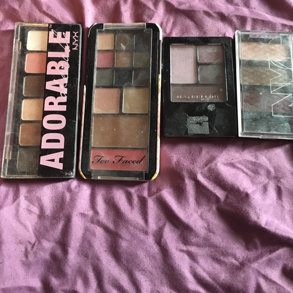 Bundle of eyeshadows!