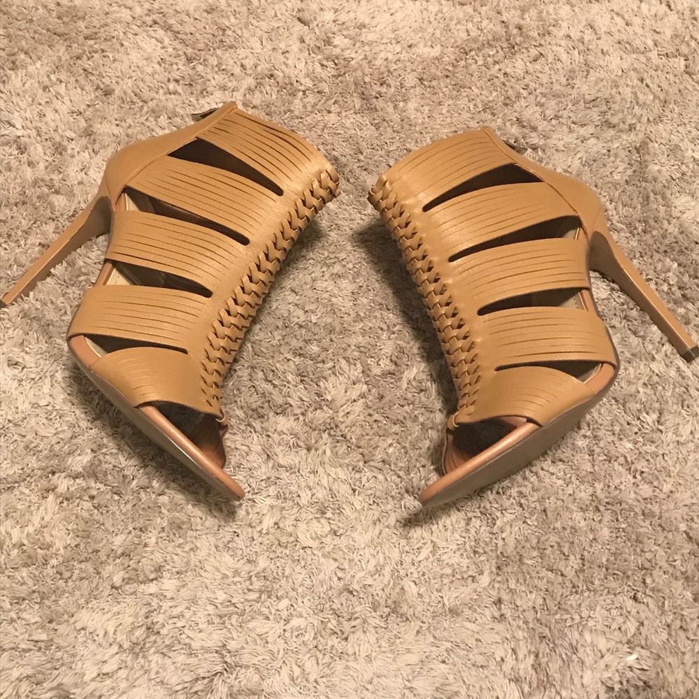 Beautiful BCBG braided heels