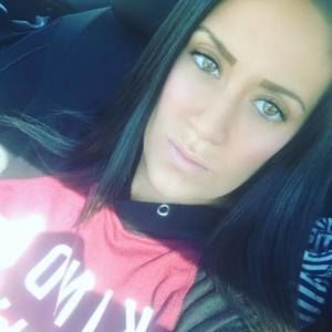 Meet your Posher, Alicia