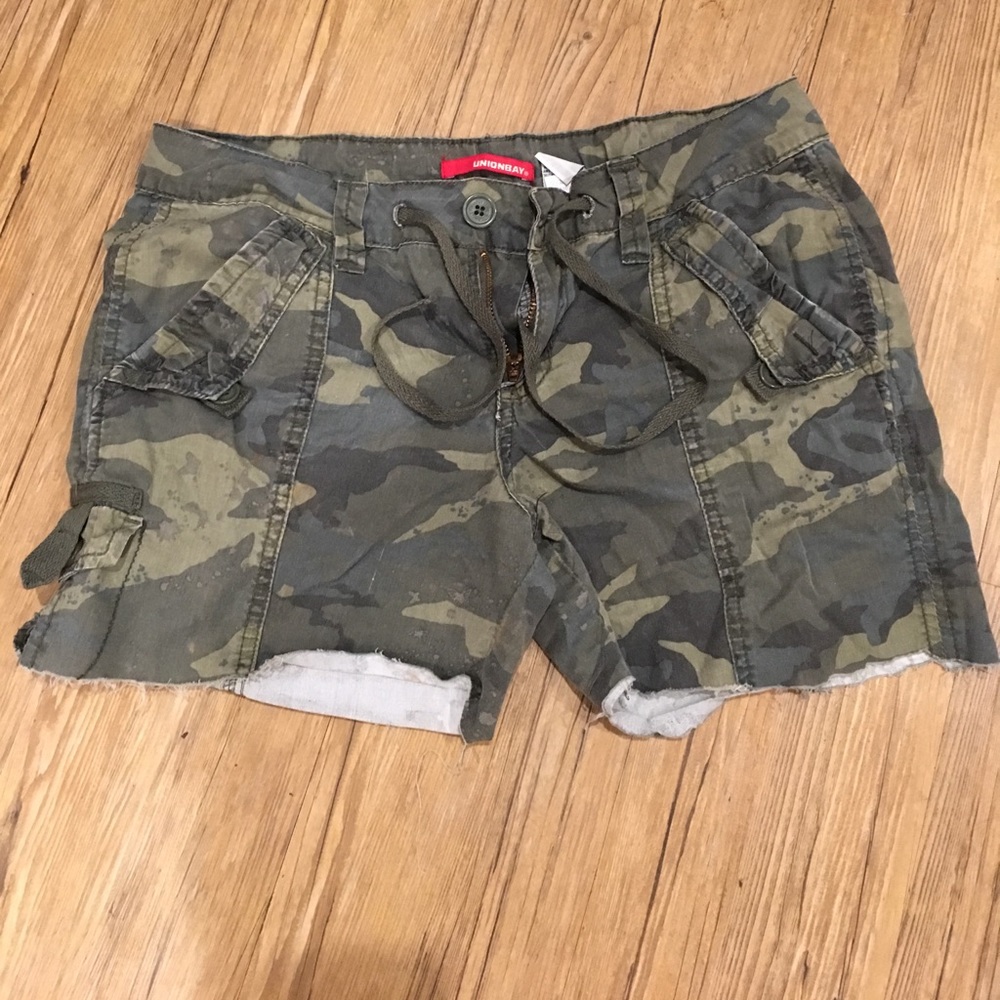 Cut off camo shorts.