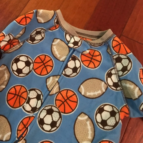 Footed PJ's - Picture 2 of 3