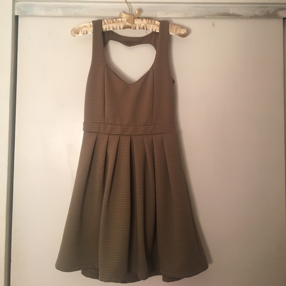 Light olive green short dress