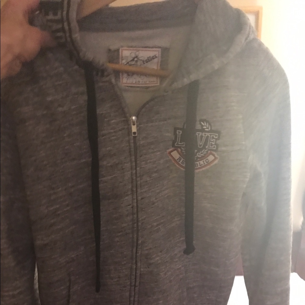 Juniors' "Love" Sweatshirt