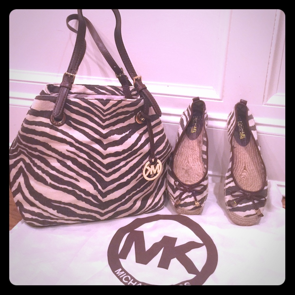 Michael Kors Hobo