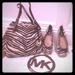 Michael Kors Hobo